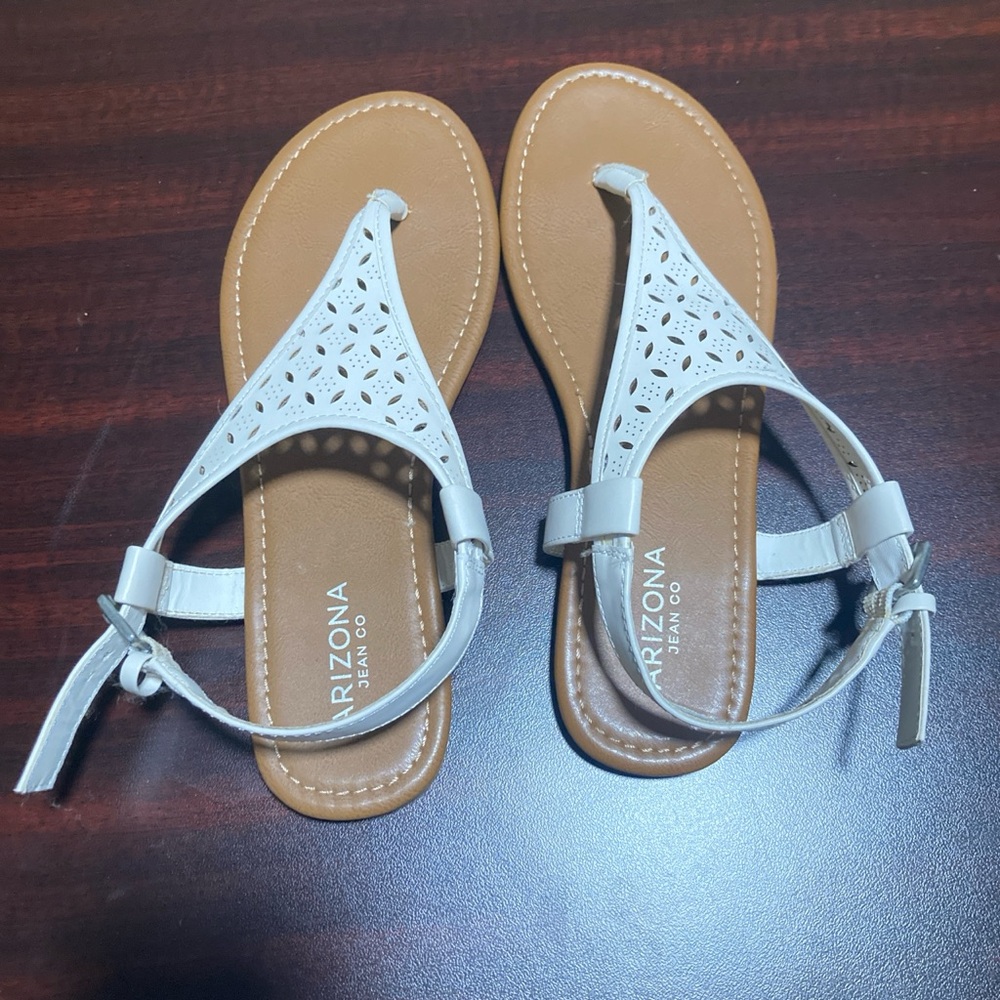 Arizona Jean Company Women’s White Adjustable Thong Slingback Flat Sandals